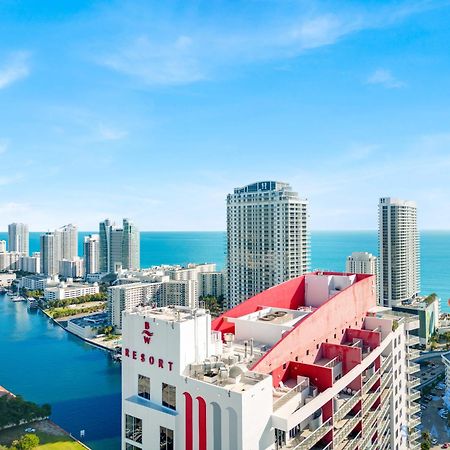 Upper Studio With Balcony,Pool And Gym, Near Beach Hallandale Beach Kültér fotó