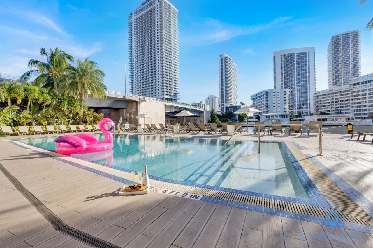 Upper Studio With Balcony,Pool And Gym, Near Beach Hallandale Beach Kültér fotó